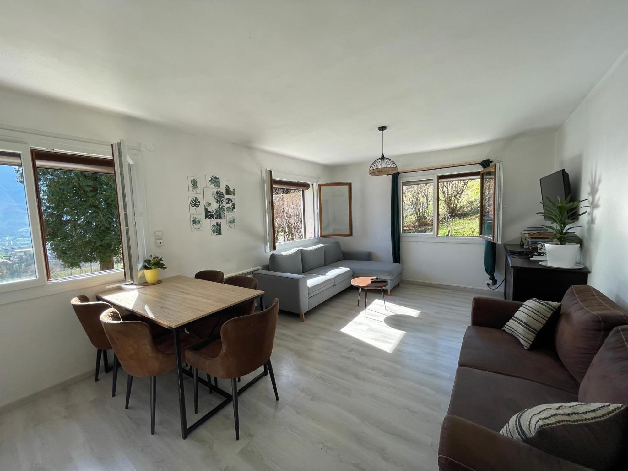 Petit Logement Cosy Dans Maison Au Calme Verrens-Arvey Exterior foto